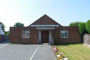 Cannon_Court_Evangelical_Church,_Cannonside,_Fetcham